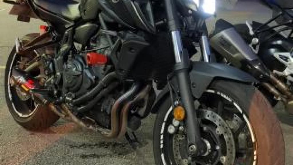 Alquiler de Moto Yamaha MT 07 ABS Naked Barcelona Barato